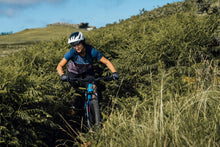 Lade das Bild in den Galerie-Viewer, ION Tee SS Scrub AMP Mesh_ine women 2021