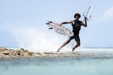 Lade das Bild in den Galerie-Viewer, action_shot
