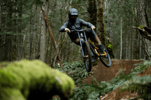 Lade das Bild in den Galerie-Viewer, MTB Hose Scrub Amp BAT