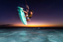 Lade das Bild in den Galerie-Viewer, action_shot