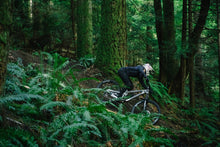 Lade das Bild in den Galerie-Viewer, MTB Jersey Scrub Amp LS BAT Damen