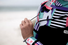 Charger l'image dans la galerie, action_shot