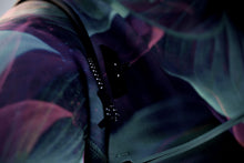 Lade das Bild in den Galerie-Viewer, action_shot