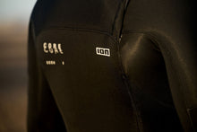Lade das Bild in den Galerie-Viewer, action_shot