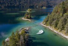 Lade das Bild in den Galerie-Viewer, Collision Weste Core Front Zip