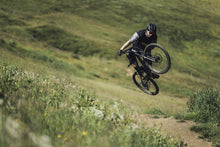 Lade das Bild in den Galerie-Viewer, MTB Jersey Scrub Amp Kurzarm BAT Herren