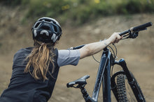 Charger l'image dans la galerie, Maillot VTT Scrub Amp manches courtes BAT femmes