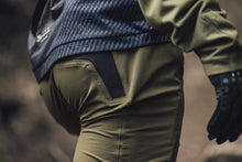 Carica l'immagine nel visualizzatore di Gallery, Maglia MTB a maniche lunghe da uomo modello Scrub