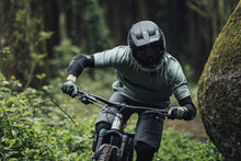 Carica l'immagine nel visualizzatore di Gallery, Gomitiere MTB E-Sleeve Amp