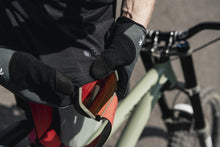 Cargar imagen en el visor de la galería, ION Men MTB Jersey Seek Amp Shortsleeve 2023