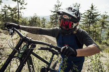 Carica l'immagine nel visualizzatore di Gallery, Guanti MTB Scrub