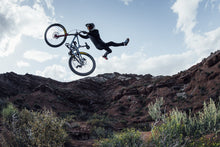 Lade das Bild in den Galerie-Viewer, MTB Flat Pedal Schuhe Scrub Amp