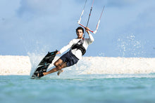 Lade das Bild in den Galerie-Viewer, action_shot