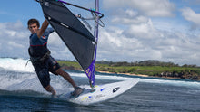 Lade das Bild in den Galerie-Viewer, action_shot
