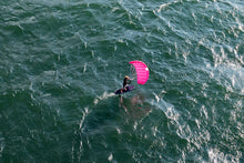 Lade das Bild in den Galerie-Viewer, action_shot