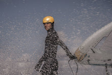 Lade das Bild in den Galerie-Viewer, action_shot
