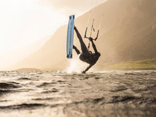 Carica l'immagine nel visualizzatore di Gallery, action_shot