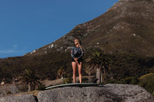 Lade das Bild in den Galerie-Viewer, Damen Neoprenanzug Amaze Hot Shorty 1.5 Langarm Front Zip