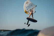 Lade das Bild in den Galerie-Viewer, action_shot