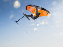 Lade das Bild in den Galerie-Viewer, action_shot