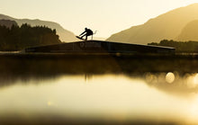 Carica l'immagine nel visualizzatore di Gallery, action_shot