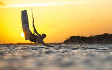 Carica l'immagine nel visualizzatore di Gallery, action_shot