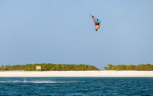 Carica l'immagine nel visualizzatore di Gallery, action_shot