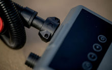 Lade das Bild in den Galerie-Viewer, action_shot