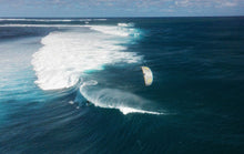 Load image into Gallery viewer, action_shot