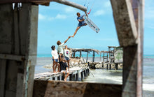 Carica l'immagine nel visualizzatore di Gallery, action_shot