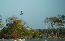 Lade das Bild in den Galerie-Viewer, action_shot