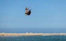Lade das Bild in den Galerie-Viewer, action_shot