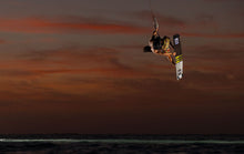 Carica l'immagine nel visualizzatore di Gallery, action_shot