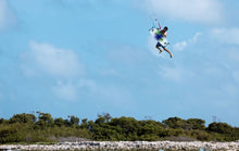 Lade das Bild in den Galerie-Viewer, action_shot