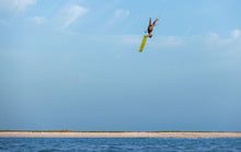 Carica l'immagine nel visualizzatore di Gallery, action_shot