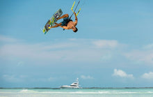 Charger l'image dans la galerie, Duotone Select 2024