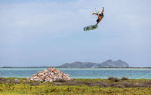 Charger l'image dans la galerie, Duotone Select 2024