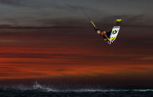 Charger l'image dans la galerie, Duotone Select 2024