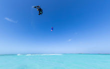 Carica l'immagine nel visualizzatore di Gallery, action_shot