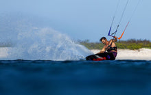 Carica l'immagine nel visualizzatore di Gallery, action_shot
