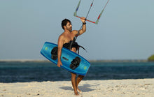 Lade das Bild in den Galerie-Viewer, action_shot