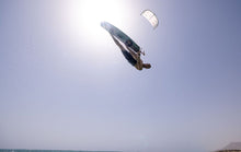 Lade das Bild in den Galerie-Viewer, action_shot
