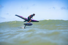 Lade das Bild in den Galerie-Viewer, action_shot