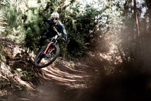 Carica l'immagine nel visualizzatore di Gallery, Ginocchiera MTB ARCON LT