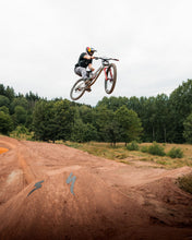 Charger l&#39;image dans la galerie, action_shot
