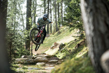 Cargar imagen en el visor de la galería, ION Men MTB Jersey Scrub Amp Longsleeve 2022
