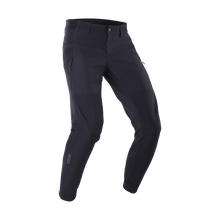 Cargar imagen en el visor de la galería, ION IOB-Bike Pants Shelter 2L Softshell men 2025

