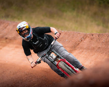 Charger l&#39;image dans la galerie, action_shot
