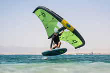 Lade das Bild in den Galerie-Viewer, action_shot