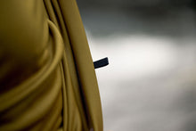 Lade das Bild in den Galerie-Viewer, action_shot